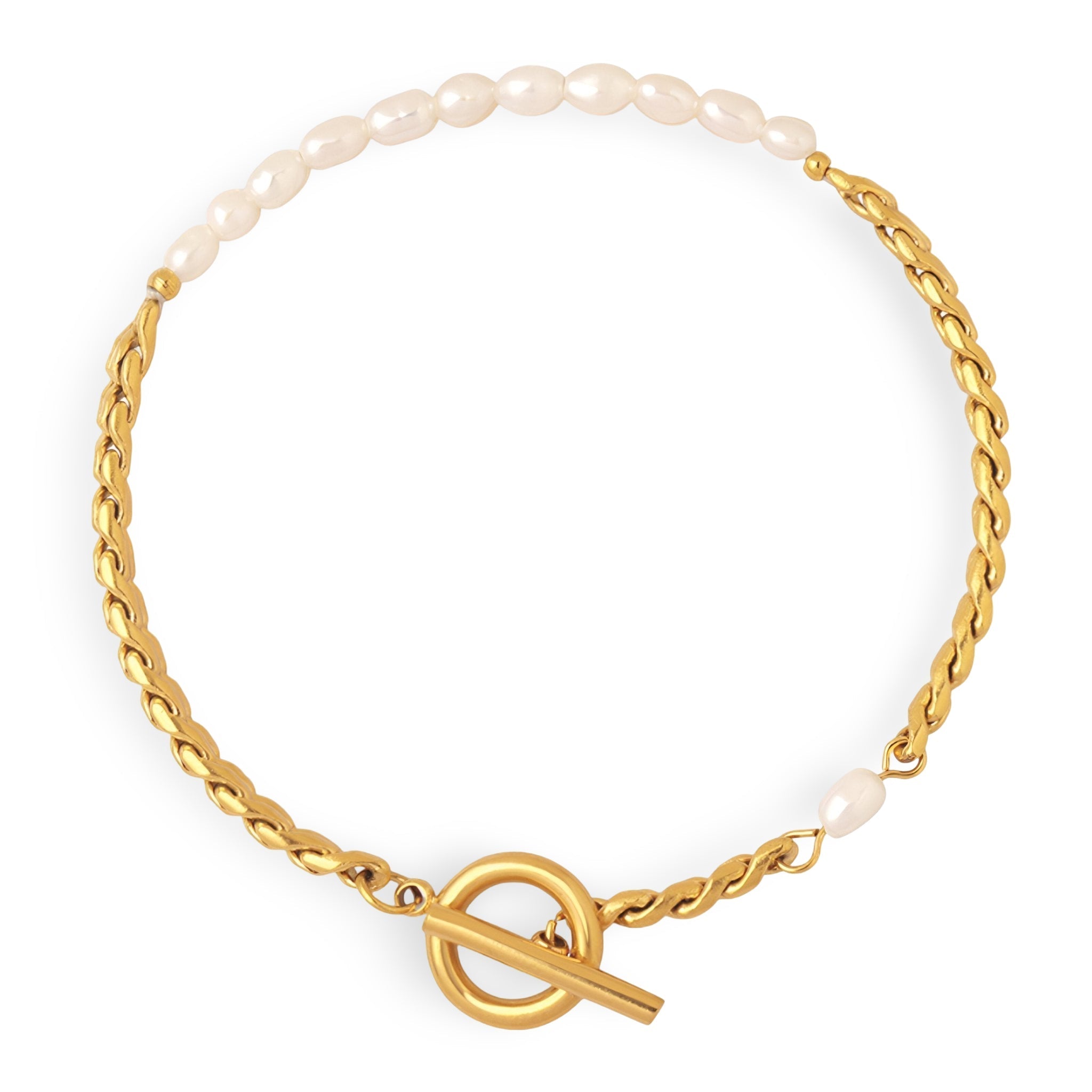 Brazalete chic de malla dorada y perlas de agua dulce, modelo Camilla